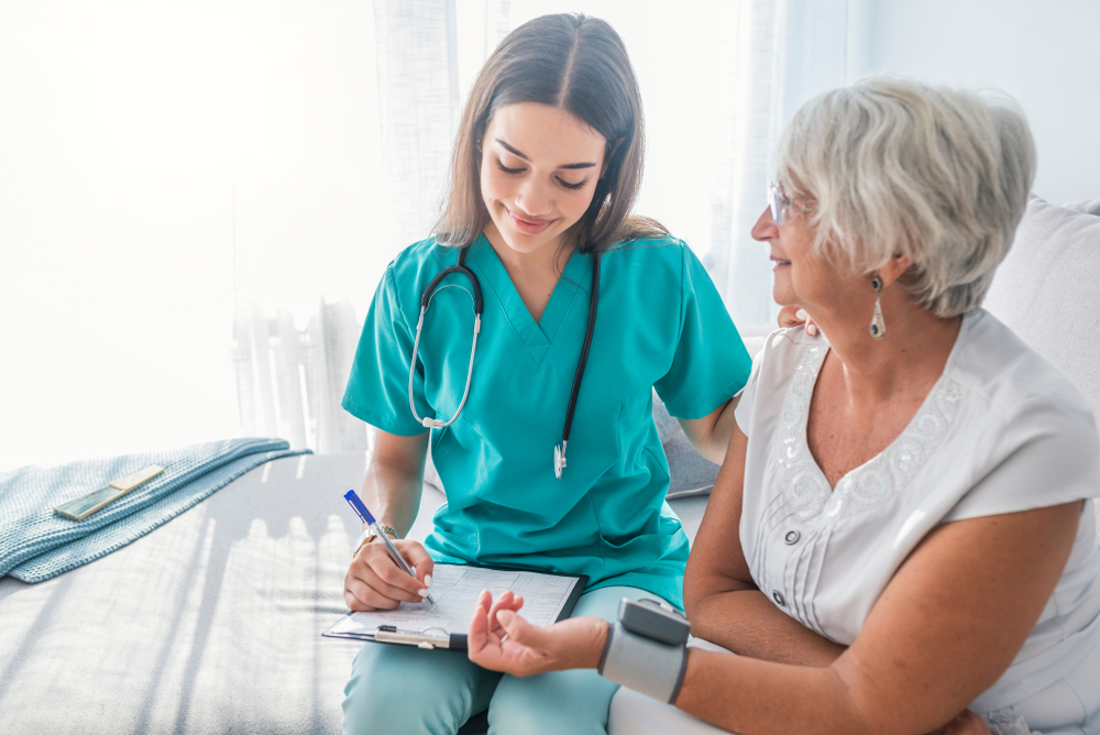 Körperpflege-beim-patienten-mit-Demenz Körperpflege beim Demenzkranke Patienen